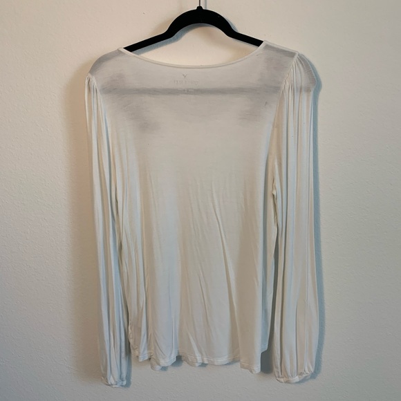 American Eagle soft and sexy long sleeve T shirts - Picture 2 of 4